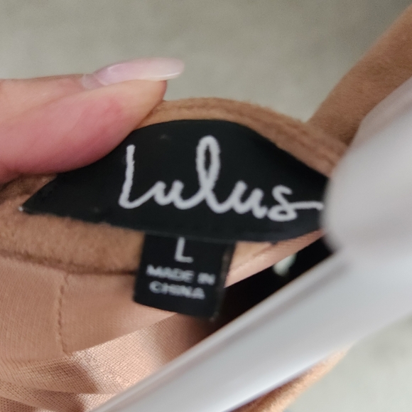 Lulu's faux suede skirt - Picture 3 of 3